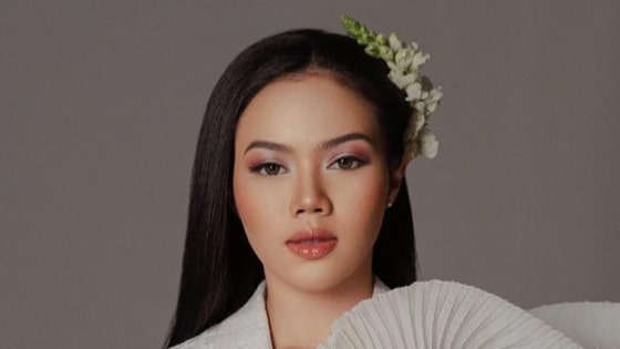 Penampil Yura Yunita